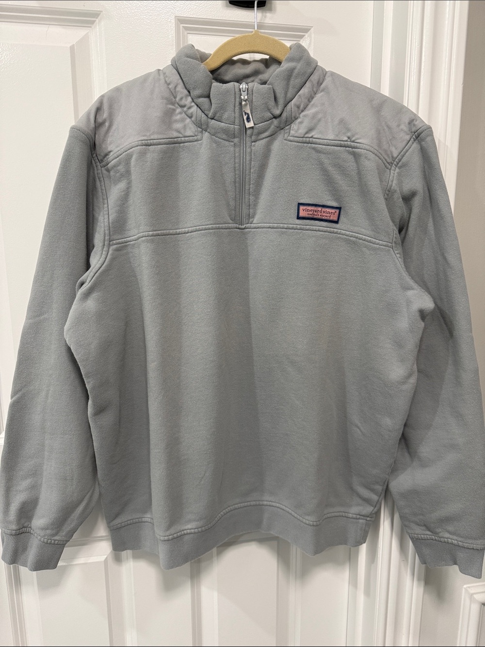 Vineyard Vines Men's Light Gray Quarter-Zip Pullover
